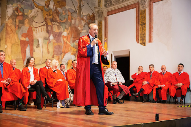 Università Popolare di Milano, Grappeggia: formazione flessibile valorizza esperienze pregresse